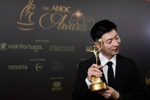Sport Themen der Woche KW44 Bilder des Jahres 2024, Sport 10 Oktober Sport Bilder des Tages (241031) -- CASCAIS, Oct. 31, 2024 -- Chinese Table tennis, Tischtennis icon Ma Long reacts after receiving the ANOC award for Outstanding Sporting Career Award during the awarding ceremony of the Association of National Olympic Committees (ANOC) Awards 2024 in Cascais, Portugal, on Oct. 30, 2024. ) (SP)PORTUGAL-CASCAIS-ANOC AWARDS 2024 MengxDingbo 