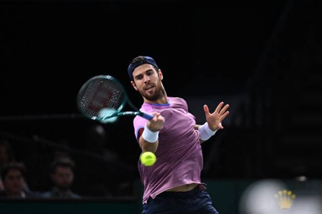 Rolex Paris Masters - 2nd Round Karen Khachanov (RUS) during his second round at the 2024 Rolex Paris Masters at the Accor Arena in Paris, France, on October 30, 2024. Photo by Corinne Dubreuil ABACAPRESS.COM Paris France  Copyright: xDubreuilxCorinne ABACAx