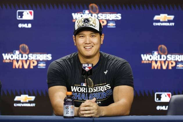 Sport Themen der Woche KW44 Sport Bilder des Tages Baseball: MLB, Baseball Herren, USA World Series Los Angeles Dodgers slugger Shohei Ohtani speaks at a press conference, PK, Pressekonferenz in the small hours of Oct. 31, 2024, after the club clinched the MLB World Series with a 7-6 win over the New York Yankees in Game 5 at Yankee Stadium in New York.  A14AA0003663853P