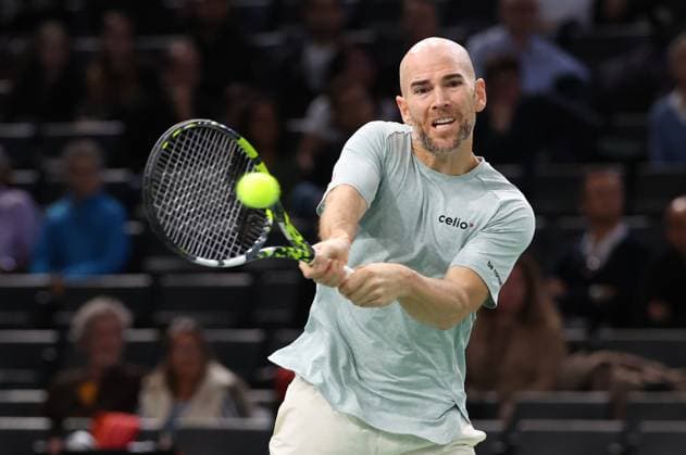 Sport Bilder des Tages ROLEX PARIS MASTERS TENNIS 2024 Thierry Larret Maxppp. Tennis. Rolex Paris Masters. Accorhotels Arena, Paris (75), Le 31 Octobre 2024. Jordan THOMPSON (AUS) vs Adrian MANNARINO (FRA); Paris (75) ACCORHOTELS ARENA ILE DE FRANCE FRANCE  Copyright: xMAXPPPxThierryxLarretx TL_20241031_9017 0777248392st