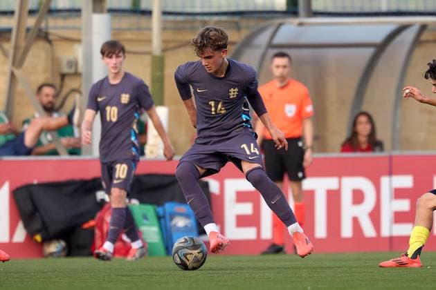 TA™ QALI, MALTA - OCTOBER 30: Max Dowman of England is in action during the UEFA European Under-17 Championship 2025 Group 1 qualifying soccer match between Sweden and England at the Centenary Stadium, Ta™ Qali, Malta on October 30, 2024. Sweden v England Under-17 Championship UEFA Qualifying 2025 UEFA_U17_QLFY_25