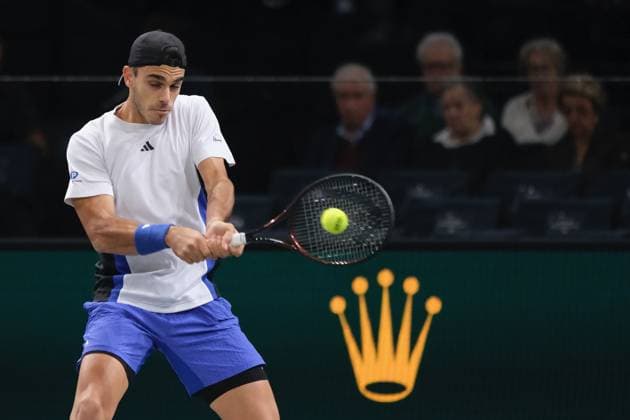 October 31, 2024, Paris, France: FRANCISCO CERUNDOLO (ARG) returns the ball to STEFANOS TSITSIPAS (GRE) during the round of sixteen of Rolex Paris Masters 1000 tournament at Paris Accor Arena Stadium in Paris France Paris France - ZUMAp119 20241031_zaf_p119_013 Copyright: xPierrexSteveninx