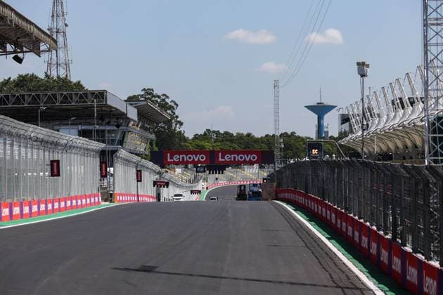 Autodromo of Interlagos main straight atmosphere during the Formula 1 Grande Premio de Sao Paulo 2024, 21th round of the 2024 Formula One World Championship, WM, Weltmeisterschaft from November 1 to 3, 2024 on the Interlagos Circuit, in Sao Paulo, Brazil - F1 - SAO PAULO GRAND PRIX 2024 DPPI Panoramic  241031_R21_BRASILE_DP_XB3_0866