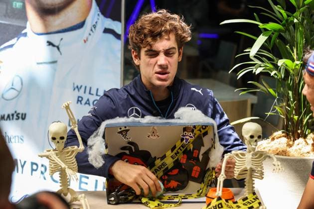 Sport Bilder des Tages COLAPINTO Franco (arg), Williams Racing FW46, portrait during the Formula 1 Grande Premio de Sao Paulo 2024, 21th round of the 2024 Formula One World Championship, WM, Weltmeisterschaft from November 1 to 3, 2024 on the Interlagos Circuit, in Sao Paulo, Brazil - F1 - SAO PAULO GRAND PRIX 2024 DPPI Panoramic  241031_R21_BRASILE_DP_XB3_2188