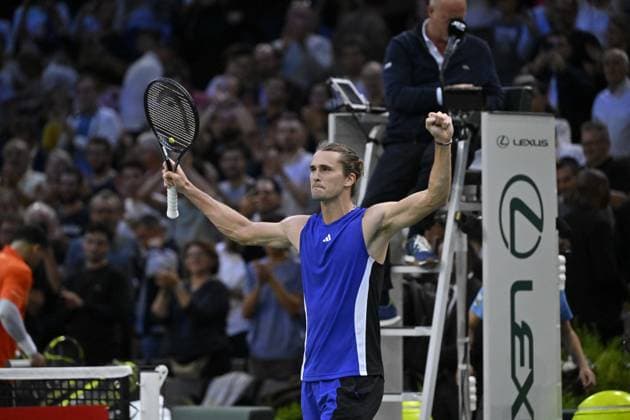 Sport Bilder des Tages Tennis : Rolex Paris Masters 2024 - Alexander Zverev - Allemagne Tennis : Rolex Paris Masters 2024 - Paris - 30 10 2024 ChrysleneCaillaud Panoramic 
