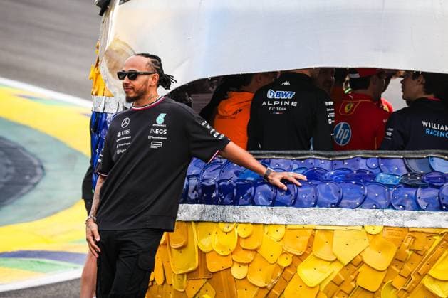 HAMILTON Lewis (gbr), Mercedes AMG F1 Team W15, portrait during the Formula 1 Grande Premio de Sao Paulo 2024, 21th round of the 2024 Formula One World Championship, WM, Weltmeisterschaft from November 1 to 3, 2024 on the Interlagos Circuit, in Sao Paulo, Brazil - F1 - SAO PAULO GRAND PRIX 2024 DPPI Panoramic  241031_R21_BRASILE_DP_AV3_5656