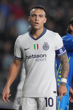 EMPOLI, ITALY - OCTOBER 30: Lautaro Martínez of FC Internazionale Milano during the Serie A match between Empoli FC and FC Internazionale Milano at Stadio Castellani on October 30, 2024 in EMPOLI Copyright: xFOTOAGENZIAx