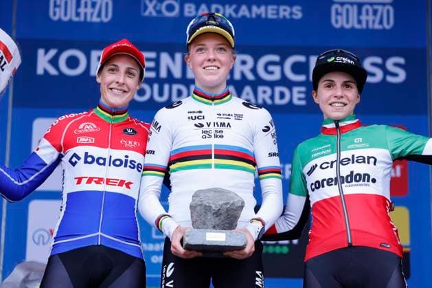 X2O Badkamers Trofee cyclocross - Koppenbergcross 2024 OUDENAARDE, BELGIUM - NOVEMBER 01 : Brand Lucinda (NED) of Baloise Trek Lions, Van Empel Fem (NED) of Visma Lease A Bike and Casasola Sara (ITA) of Crelan - Corendon pictured during the podium ceremony of the Koppenbergcross, the first leg of the women elite X2O Badkamers Trofee cyclocross series 2024-2025 in Oudenaarde, Belgium, 01 11 2024 Oudenaarde Belgium  Copyright: xJanxDexMeuleneirx