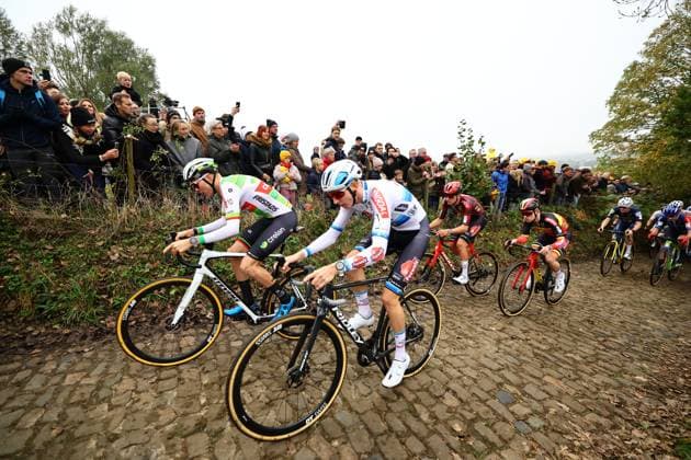 Belgian Witse Meeussen (L) and Belgian Michael Vanthourenhout (R) pictured at the men elite race of the Koppenbergcross, the first race (out of eight) of the X2O Badkamers trophy cyclocross competition, in Melden, Oudenaarde, on . DAVIDxPINTENS  x104271706x