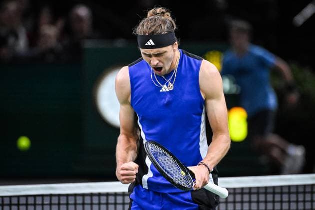 November 1, 2024, Paris, France, France: Alexander ZVEREV of Germany celebrates his point during the fifth day of the Rolex Paris Masters 1000 tennis tournament at Accor Arena on November 01, 2024 in Paris, France. Paris France - ZUMAm308 20241101_zsp_m308_009 Copyright: xMatthieuxMirvillex