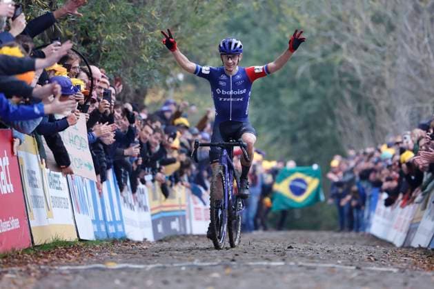 Bilder des Jahres 2024, Sport 11 November Sport Themen der Woche KW44 Sport Bilder des Tages X2O Badkamers Trofee cyclocross - Koppenbergcross 2024 OUDENAARDE, BELGIUM - NOVEMBER 01 : Van Der Haar Lars (NED) of Baloise Trek Lions wins during the Koppenbergcross, the first leg of the men elite X2O Badkamers Trofee cyclocross series 2024-2025 in Oudenaarde, Belgium, 01 11 2024 Oudenaarde Belgium  Copyright: xJanxDexMeuleneirx