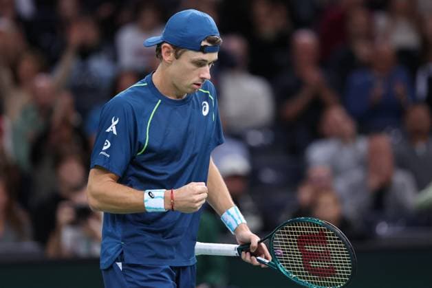 ROLEX PARIS MASTERS TENNIS 2024 Thierry Larret Maxppp. Tennis. Rolex Paris Masters. Accorhotels Arena, Paris (75), Le 1er Novembre 2024. Quart de finale : Holger RUNE (DEN) vs Alex DE MINAUR (AUS); Paris (75) ACCORHOTELS ARENA ILE DE FRANCE FRANCE  Copyright: xMAXPPPxThierryxLarretx TL_20241101_8305 0777579016st