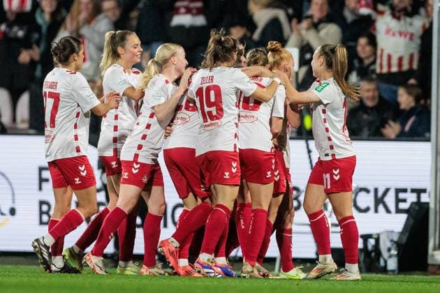 Google Pixel Frauen-Bundesliga, 1. FC Köln - Bayer 04 Leverkusen; 01.11.2024 Jubel zum 1:1 durch Laura Vogt (1. FC Köln, 8) Google Pixel Frauen-Bundesliga, 1. FC Köln - Bayer 04 Leverkusen, Köln, Franz-Kremer-Stadion DFB REGULATIONS PROHIBIT ANY USE OF PHOTOGRAPHS AS IMAGE SEQUENCES AND OR QUASI-VIDEO. Copyright: xBEAUTIFULxSPORTS Wunderlx