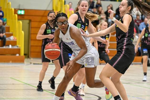 1. Damen Basketball Bundesliga: Orthomol WINGS Leverkusen vs. Saarlouis Royals, 01.11.2024 Trudy Walker (Orthomol WINGS Leverkusen 23), 1. Damen Basketball Bundesliga: Orthomol WINGS Leverkusen vs. Saarlouis Royals am 01.11.2024 in der Sporthalle Werner-Heisenberg-Gymnasium in Opladen (Nordrhein-Westfalen) Copyright: xBEAUTIFULxSPORTS Mueller-Laschetx