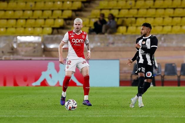 AS Monaco v Angers SCO - Ligue 1 MCDonald s 2024 2025 12 CAIO HENRIQUE (asm) - 18 Jim ALLEVINAH (sco) during the Ligue 1 MCDonald s match between Monaco and Angers at Stade Louis II on November 1, 2024 in Monaco, Monaco. Monaco Monaco  Copyright: xFEPx 776232185