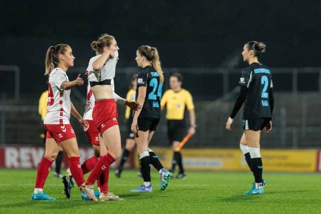 Google Pixel Frauen-Bundesliga, 1. FC Köln - Bayer 04 Leverkusen; 01.11.2024 Taylor Ziemer (1. FC Köln, 18) beißt frustriert in ihr Trikot nach der Niederlage Google Pixel Frauen-Bundesliga, 1. FC Köln - Bayer 04 Leverkusen, Köln, Franz-Kremer-Stadion DFB REGULATIONS PROHIBIT ANY USE OF PHOTOGRAPHS AS IMAGE SEQUENCES AND OR QUASI-VIDEO. Copyright: xBEAUTIFULxSPORTS Wunderlx