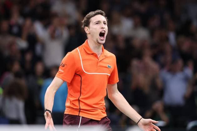 Sport Bilder des Tages ROLEX PARIS MASTERS TENNIS 2024 Thierry Larret Maxppp. Tennis. Rolex Paris Masters. Accorhotels Arena, Paris (75), Le 1er Novembre 2024. Quart de finale : Jordan THOMPSON (AUS) vs Ugo HUMBERT (FRA). Paris (75) ACCORHOTELS ARENA ILE DE FRANCE FRANCE  Copyright: xMAXPPPxThierryxLarretx TL_20241101_2036 0777592768st