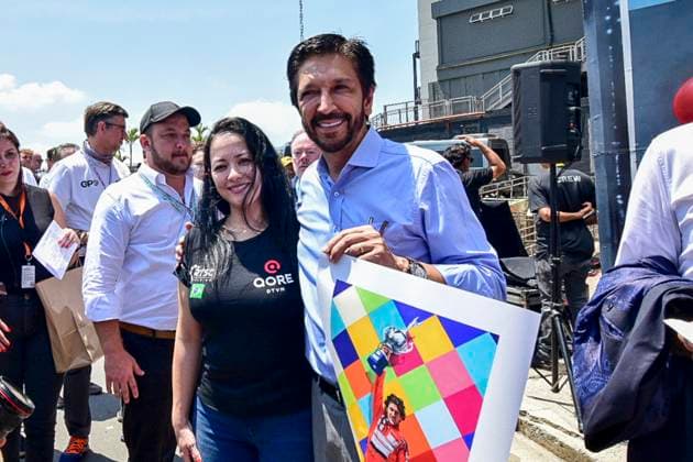 Ricardo nunes meets eduardo kobra at the interlagos race track in sao paulo Sao paulo (sp) 11 01 2024 formula1 gp interlagos sp the mayor of sao paulo, ricardo nunes, attended the interlagos racetrack this friday (1), the first day of formula 1 activities in the city, for a meeting with the artist eduardo kobra, author of a large mural at the racetrack in homage to ayrton senna, the mayor suggested the creation of a new mural telling the entire trajectory of senna from karting to the third formula 1 championship, this friday, november 1, 2024. (Foto: Julio D Paula Thenews2 imago images) SPO  Copyright: xJulioxD Paulax