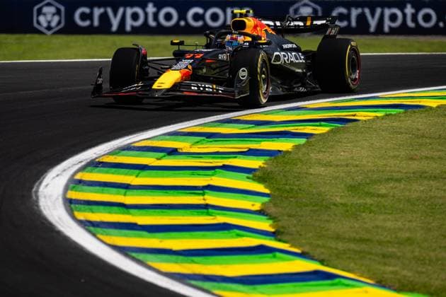 01.11.2024, Autodromo Jose Carlos Pace, Interlagos, FORMULA 1 LENOVO GRANDE PREMIO DE SAO PAULO 2024 , im Bild Sergio Perez (MEX), Oracle Red Bull Racing (Photo by Hasan Bratic DeFodi Images) not used in POL SRB CRO FRA GBR NED ITA USA Defodi-506_20241101_hbr_0072