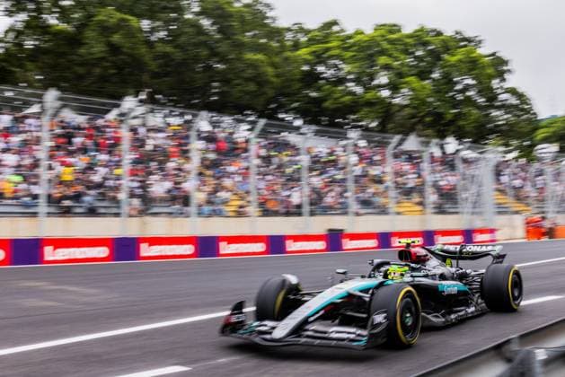 01.11.2024, Autodromo Jose Carlos Pace, Interlagos, FORMULA 1 LENOVO GRANDE PREMIO DE SAO PAULO 2024 , im Bild Lewis Hamilton (GBR), Mercedes-AMG Petronas Formula One Team (Photo by Hasan Bratic DeFodi Images) not used in POL SRB CRO FRA GBR NED ITA USA Defodi-506_20241101_hbr_0105
