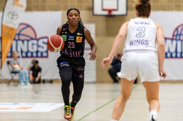 Martha Burse (Saarlouis Royals,No.25) in Aktion DEU, Leverkusen, 01.11.2024 Basketball, Toyota 1. Damen-Basketball-Bundesliga, Saison 2024 2025, 6. Spieltag, Wings Leverkusen - Saarlouis Royals Werner-Heisenberg-Halle NRW Germany