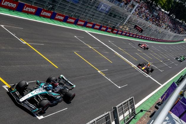 SAO PAULO, BRAZIL: George Russell, racing for the Mercedes team during the 2024 Formula 1 Sao Paulo Grand Prix at the Interlagos Circuit in Sao Paulo, Brazil