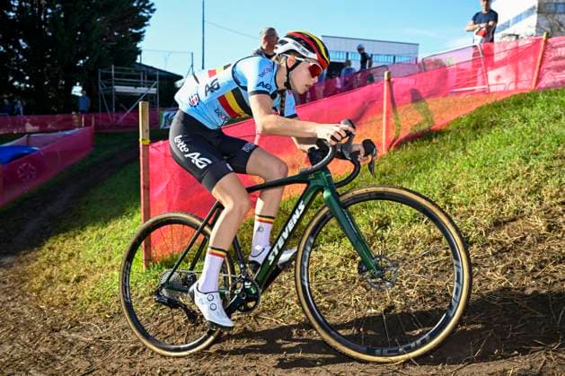 2024 UEC Cyclo-Cross EC - Media Activities PONTEVEDRA, SPAIN - NOVEMBER 02 : PEETERS Zita of Belgium pictured during a training session prior to the 2024 UEC Cyclo-Cross European Championships on November 02, 2024 in Pontevedra, Spain, 02 11 2024 Pontevedra Spain  Copyright: xNicoxVereeckenx