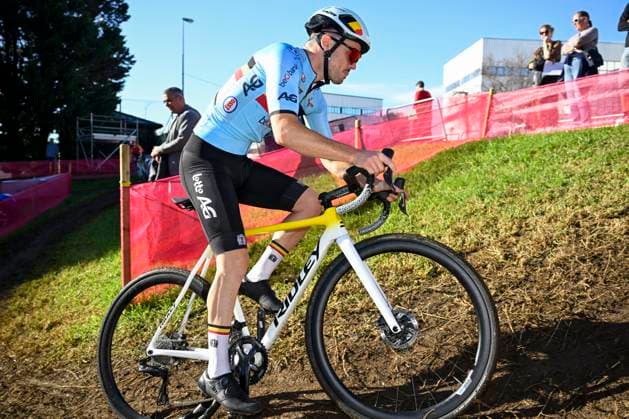 2024 UEC Cyclo-Cross EC - Media Activities PONTEVEDRA, SPAIN - NOVEMBER 02 : De Clercq Angelo (BEL) Ad interim Head Coach of the Belgian Cycling Federation pictured during a training session prior to the 2024 UEC Cyclo-Cross European Championships on November 02, 2024 in Pontevedra, Spain, 02 11 2024 Pontevedra Spain  Copyright: xNicoxVereeckenx
