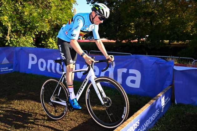 2024 UEC Cyclo-Cross EC - Media Activities PONTEVEDRA, SPAIN - NOVEMBER 02 : DOCKX Aaron of Belgium pictured during a training session prior to the 2024 UEC Cyclo-Cross European Championships on November 02, 2024 in Pontevedra, Spain, 02 11 2024 Pontevedra Spain  Copyright: xNicoxVereeckenx