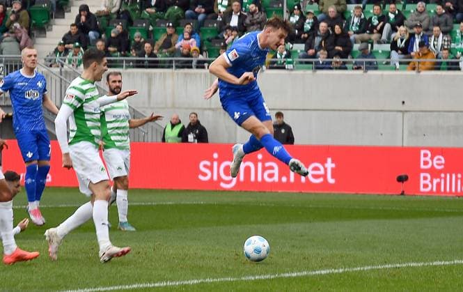 02.11.2024, xhbx, Fussball 2.Bundesliga, Spvgg Greuther Fuerth - SV Darmstadt 98 emspor, v.l. Matej Maglica (SV Darmstadt 98) (DFL DFB REGULATIONS PROHIBIT ANY USE OF PHOTOGRAPHS as IMAGE SEQUENCES and or QUASI-VIDEO) Fuerth