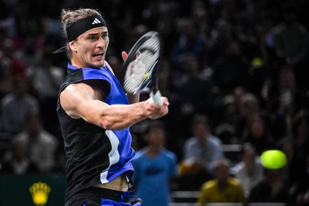 November 2, 2024, Paris, France, France: Alexander ZVEREV of Germany during the six day of the Rolex Paris Masters 1000 tennis tournament at Accor Arena on November 02, 2024 in Paris, France. Paris France - ZUMAm308 20241102_zsp_m308_004 Copyright: xMatthieuxMirvillex