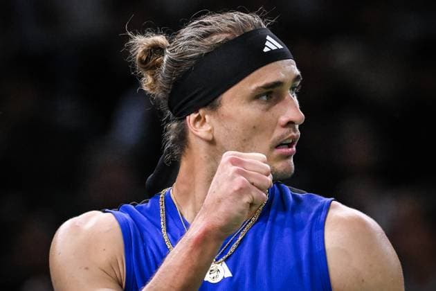 November 2, 2024, Paris, France, France: Alexander ZVEREV of Germany celebrates his point during the six day of the Rolex Paris Masters 1000 tennis tournament at Accor Arena on November 02, 2024 in Paris, France. Paris France - ZUMAm308 20241102_zsp_m308_008 Copyright: xMatthieuxMirvillex