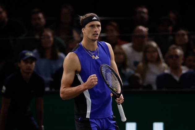 ROLEX PARIS MASTERS TENNIS 2024 Paris, 02.11.2024 Halbfinale, Holger Rune (DK) - Alexander Zverev (GER) v.l. Alexander Zverev (GER) jubelt Copyright: AntonioxBorga