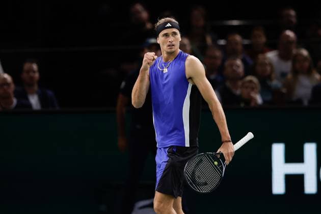 ROLEX PARIS MASTERS TENNIS 2024 Paris, 02.11.2024 Halbfinale, Holger Rune (DK) - Alexander Zverev (GER) v.l. Alexander Zverev (GER) jubelt Copyright: AntonioxBorga