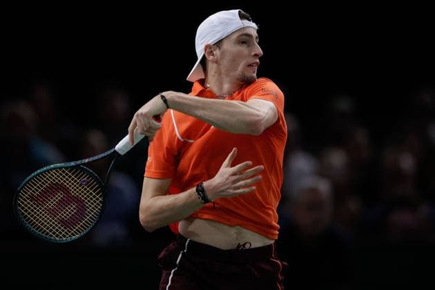 ROLEX PARIS MASTERS TENNIS 2024 Paris, 02.11.2024 Halbfinale, Karen Abgarowitsch Chatschanow - Ugo Humbert (FRA) v.l. Ugo Humbert (FRA) Copyright: AntonioxBorga