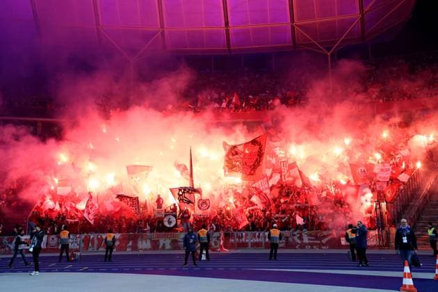 DEU, DFL, 2. FBL, Hertha BSC vs. 1.FC Koeln, 02.11.2024, Berliner Olympiastadion, Berlin, DEU, DFL, 2. FBL, Hertha BSC vs. 1.FC Koeln, im Bild Koelner-Fanblock, Pyro DFL - regulations prohibit any use of Photographs as image sequences and or quasi-video Foto: Juergen Engler nordphoto GmbH