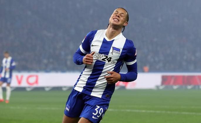 Derry Scherhant enttäuscht nach vergebener Torchance Enttäuschung Fußball Fussball DFL 2.Bundesliga Herren 11. Spieltag Saison 2024 2025 02.11.2024 Hertha BSC Berlin vs. 1.FC Köln DFL regulations prohibit any use of photographs as image sequences and or quasi-video