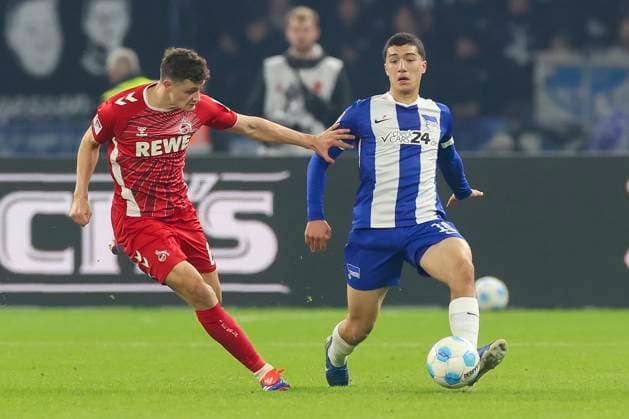 Eric Martel (1. FC Koeln) und Ibrahim Maza (Hertha BSC Berlin) kaempfen um den Ball, 2. Bundesliga, Hertha BSC vs 1. FC Köln, Olympiastadion am 02. November 2024 in Berlin, Deutschland. (Foto von Marco Steinbrenner DeFodi Images) Eric Martel (1. FC Koeln) und Ibrahim Maza (Hertha BSC Berlin) battle for the ball, 2. Bundesliga, Hertha BSC vs 1. FC Köln, Olympiastadion, November 2, 2024 in Berlin, Germany. (Photo by Marco Steinbrenner DeFodi Images) DFB DFL REGULATIONS PROHIBIT ANY USE OF PHOTOGRAPHS AS IMAGE SEQUENCES AND OR QUASI-VIDEO. not used in POL SRB CRO FRA GBR NED ITA USA Defodi-700_berlin_koeln_20241102_053