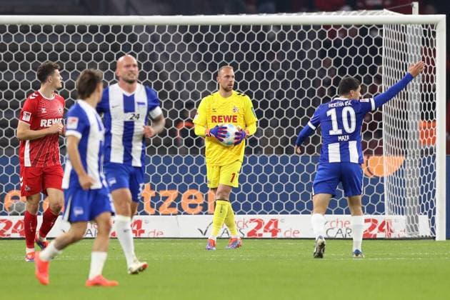 02.11.2024, xtgx, Fussball 2.Bundesliga, Hertha BSC Berlin - 1.FC Köln emspor, v.l. Marvin Schwäbe (1.FC Köln, Koeln) (DFL DFB REGULATIONS PROHIBIT ANY USE OF PHOTOGRAPHS as IMAGE SEQUENCES and or QUASI-VIDEO) Berlin