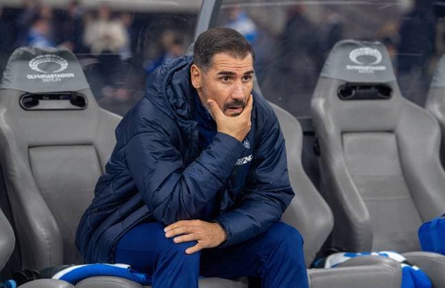 Fussball, Herren, Saison 2024 2025, 2. Bundesliga (11. Spieltag), Hertha BSC - 1. FC Köln, Trainer Cristian Fiel (Hertha BSC) auf der Bank, 02.11. 2024,
