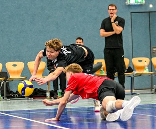Volleyball - 2. BL - VC Juniors Frankfurt - FC Schüttorf 09 - 02.11.24, Berger , Theo Max Backhaus, Joris (Juniors),