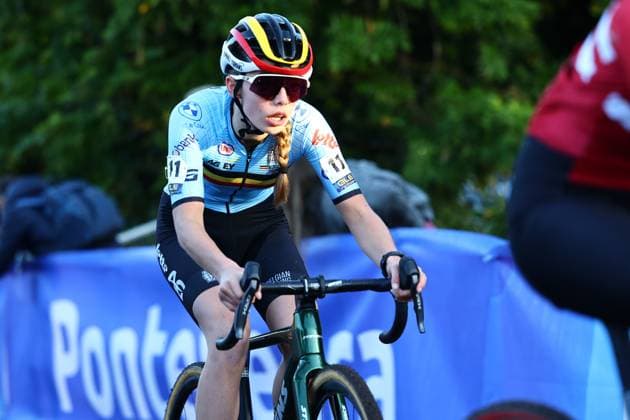 Belgian Zita Peeters pictured in action during the Junior Women race at the European Championships cyclocross cycling in Pontevedra, Spain, Sunday 03 November 2024. DAVIDxPINTENS  x104414921x