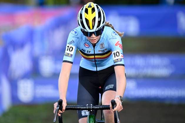 2024 UEC Cyclo-Cross EC - Women Juniors PONTEVEDRA, SPAIN - NOVEMBER 03 : Laurijssen Sanne (BEL) in action during the 2024 UEC Cyclo-Cross European Championships for Women Juniors on November 03, 2024 in Pontevedra, Spain, 03 11 2024 Pontevedra Spain  Copyright: xNicoxVereeckenx