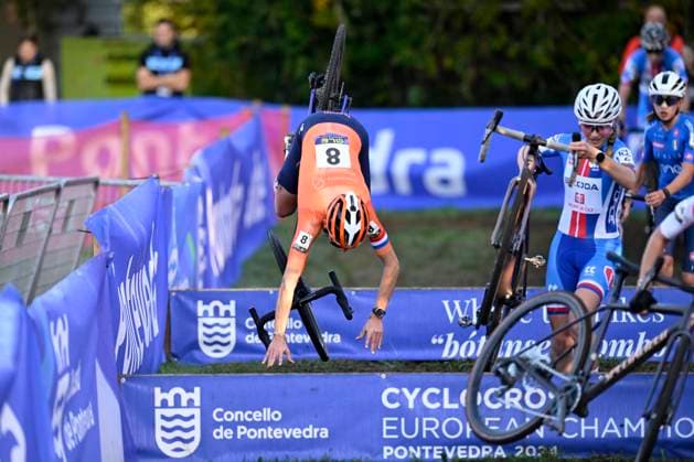 2024 UEC Cyclo-Cross EC - Women Juniors PONTEVEDRA, SPAIN - NOVEMBER 03 : Cabaca Mae (NED) in action during the 2024 UEC Cyclo-Cross European Championships for Women Juniors on November 03, 2024 in Pontevedra, Spain, 03 11 2024 Pontevedra Spain  Copyright: xNicoxVereeckenx