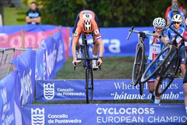2024 UEC Cyclo-Cross EC - Women Juniors PONTEVEDRA, SPAIN - NOVEMBER 03 : Cabaca Mae (NED) in action during the 2024 UEC Cyclo-Cross European Championships for Women Juniors on November 03, 2024 in Pontevedra, Spain, 03 11 2024 Pontevedra Spain  Copyright: xNicoxVereeckenx