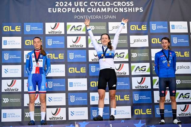 2024 UEC Cyclo-Cross EC - Women Juniors PONTEVEDRA, SPAIN - NOVEMBER 03 : Bukovska Barbora (CZE), Grossmann Anja (SUI) and Pellizotti Giorgia (ITA) pictured during the podium ceremony of the 2024 UEC Cyclo-Cross European Championships for Women Juniors on November 03, 2024 in Pontevedra, Spain, 03 11 2024 Pontevedra Spain  Copyright: xNicoxVereeckenx