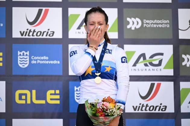 2024 UEC Cyclo-Cross EC - Women Juniors PONTEVEDRA, SPAIN - NOVEMBER 03 : Grossmann Anja (SUI) winning the gold medal pictured during the podium ceremony of the 2024 UEC Cyclo-Cross European Championships for Women Juniors on November 03, 2024 in Pontevedra, Spain, 03 11 2024 Pontevedra Spain  Copyright: xNicoxVereeckenx