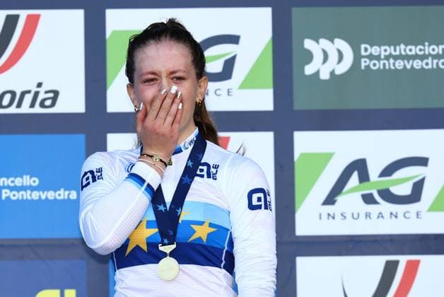 Swiss Anja Grossmann celebrates on the podium after winning the Junior Women race at the European Championships cyclocross cycling in Pontevedra, Spain, Sunday 03 November 2024. DAVIDxPINTENS  x104416994x