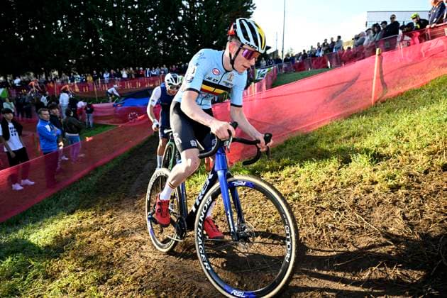 2024 UEC Cyclo-Cross EC - Men Juniors PONTEVEDRA, SPAIN - NOVEMBER 03 : Van Den Boer Arthur (BEL) in action during the 2024 UEC Cyclo-Cross European Championships for Men Juniors on November 03, 2024 in Pontevedra, Spain, 03 11 2024 Pontevedra Spain  Copyright: xNicoxVereeckenx