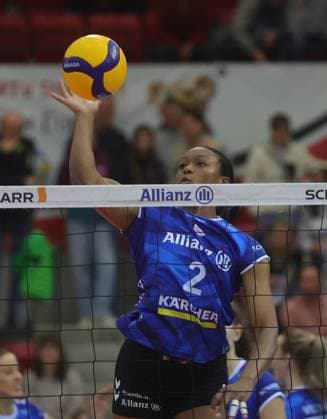 Stuttgart , Volleyball Bundesliga Frauen, Allianz MTV Stuttgart vs Dresdner SC , Breland Morrissette ( Stgt )